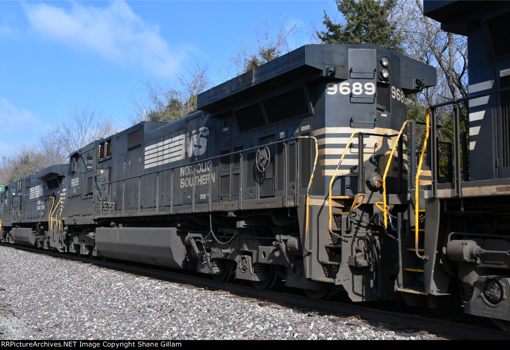 NS 9689 Roster shot.